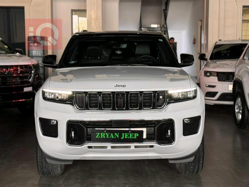 جیپ گراند شیرۆکی